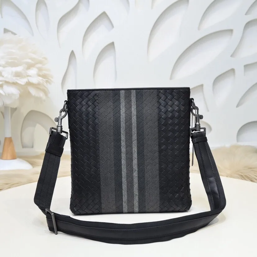 All categories 💚 Top version men’s bags 💚 BV 2024 new BV crossbody bag